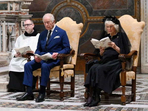 کلیسائی تاریخ میں نیا باب رقم، پوپ لیو اور برطانوی کنگ چارلس کی پانچ صدیوں بعد ایک ساتھ عبادت