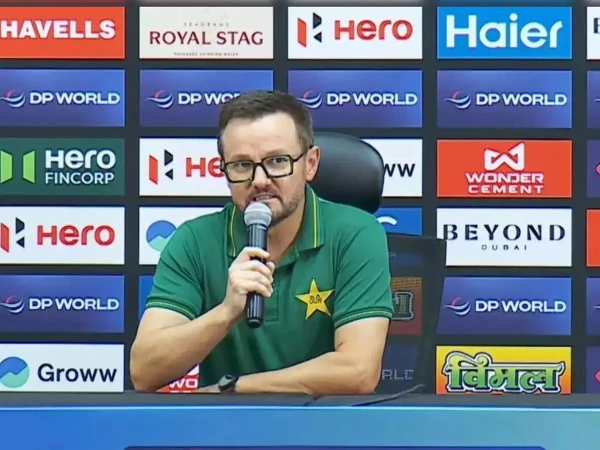 مائیک ہیسن نے کوچنگ کا عہدہ لینے سے قبل کیا شرائط رکھیں؟ تفصیلات سامنے آگئیں