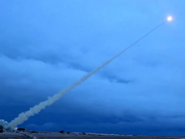 روس کے نئے جوہری میزائل کا کامیاب تجربہ، 14 ہزار کلومیٹر تک پرواز