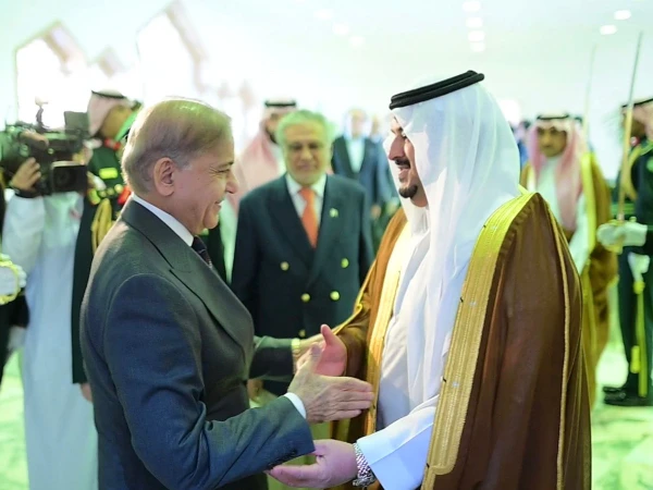 وزیراعظم دورہ سعودی عرب مکمل کرکے اسلام آباد روانہ