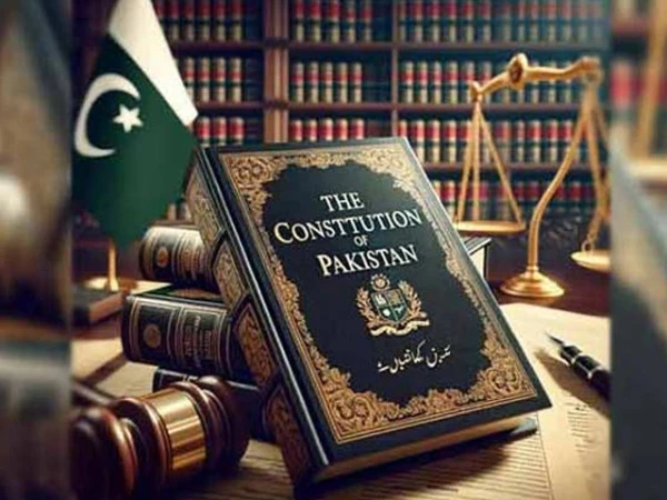 ججز ٹرانسفر کیس؛ ہائیکورٹ ججز نے وفاقی آئینی عدالت میں اپیل کی سماعت کو چیلنج کردیا