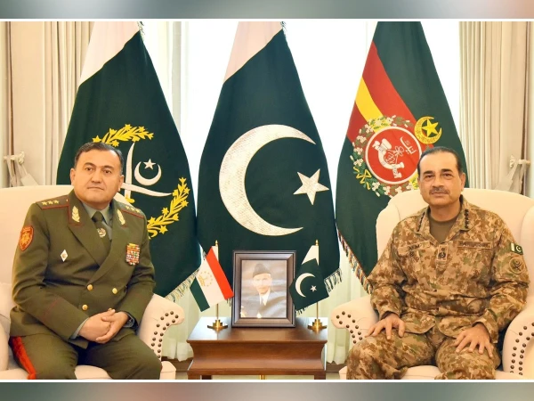 وزیر دفاع تاجکستان کی فیلڈ مارشل عاصم منیر سے ملاقات، دوطرفہ دفاعی تعاون پر تبادلہ خیال