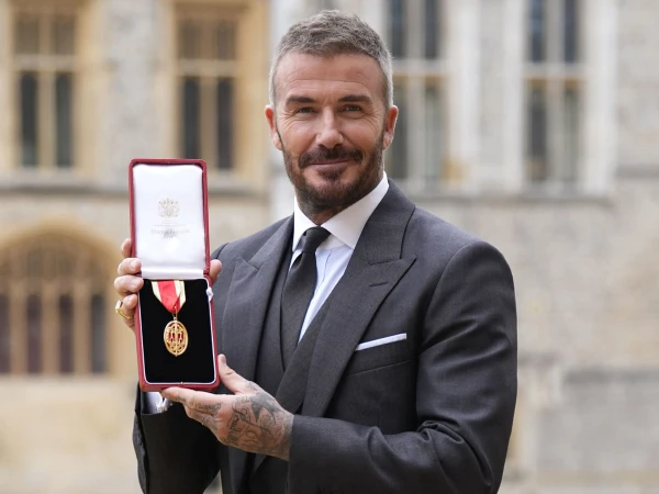 لیجنڈری فٹبال اسٹار ڈیوڈ بیکہم کو ’سر‘ کا خطاب دے دیا گیا