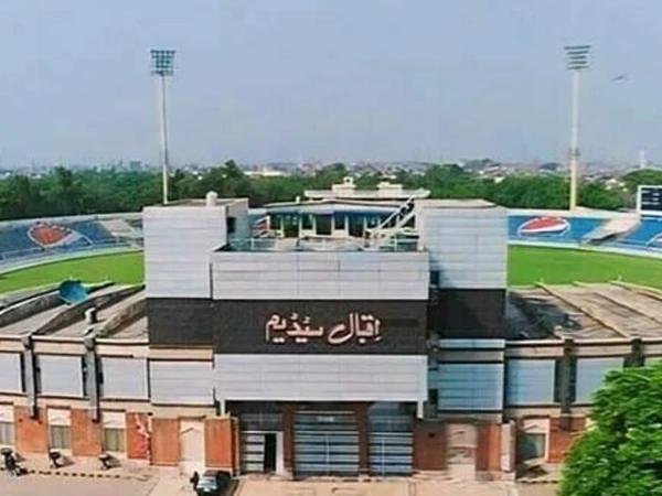 فیصل آباد میں انٹرنیشنل کرکٹ کی 17 سال بعد واپسی، شاہین اور پروٹیز کے درمیان پہلا ون ڈے آج ہو گا