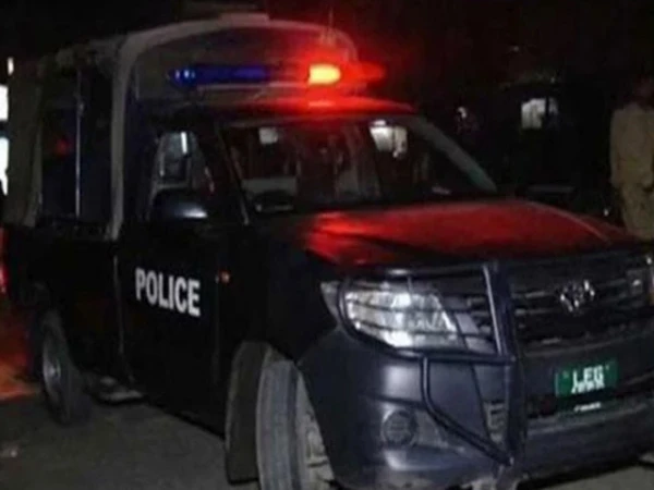 زمین اور گھر خریدنے و بیچنے والوں سے بھتہ طلب کرنے والے لیاری گینگ کے 3 کارندے گرفتار