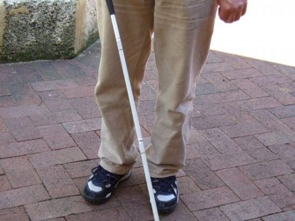 بینائی سے محروم افراد کےلیے خوشخبری، خصوصی افراد کی فہرست میں شامل کرنے کا فیصلہ