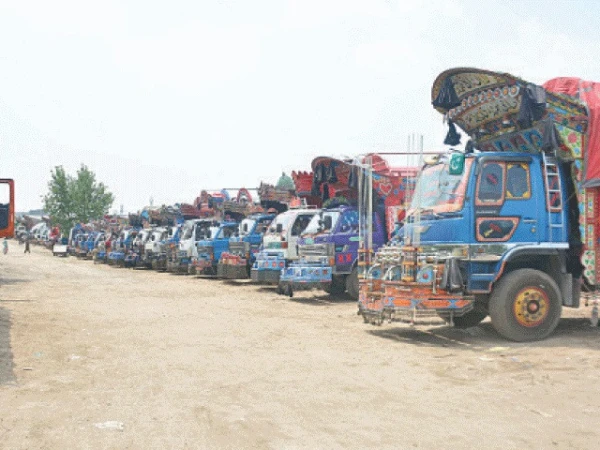 ٹرانسپورٹرز کی ہڑتال کا معاملہ، اربن اور انٹر سٹی روٹس پر ٹرانسپورٹ فعال