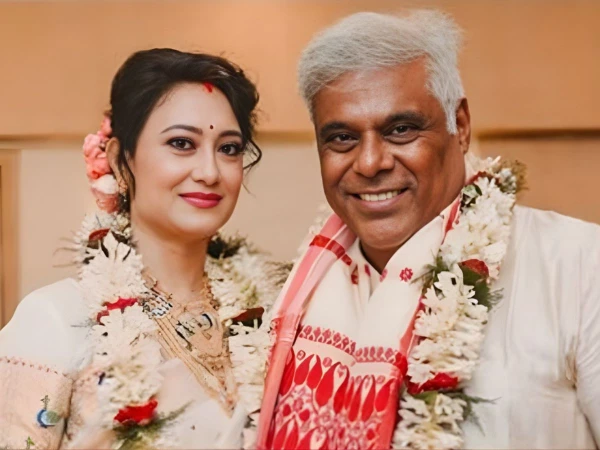 بھارت معروف اداکار اہلیہ سمیت خوفناک ٹریفک حادثے کا شکار ہوگئے؛ اسپتال منتقل